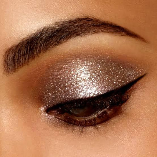 All About Liquid Eyeshadows: Why Are They Better Than Regular Eyeshadows?