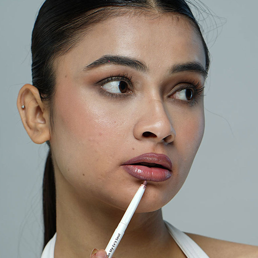Perfect Mini LipKit: 3 Liquid Lipstick + Gloss + Lipliner @ 599